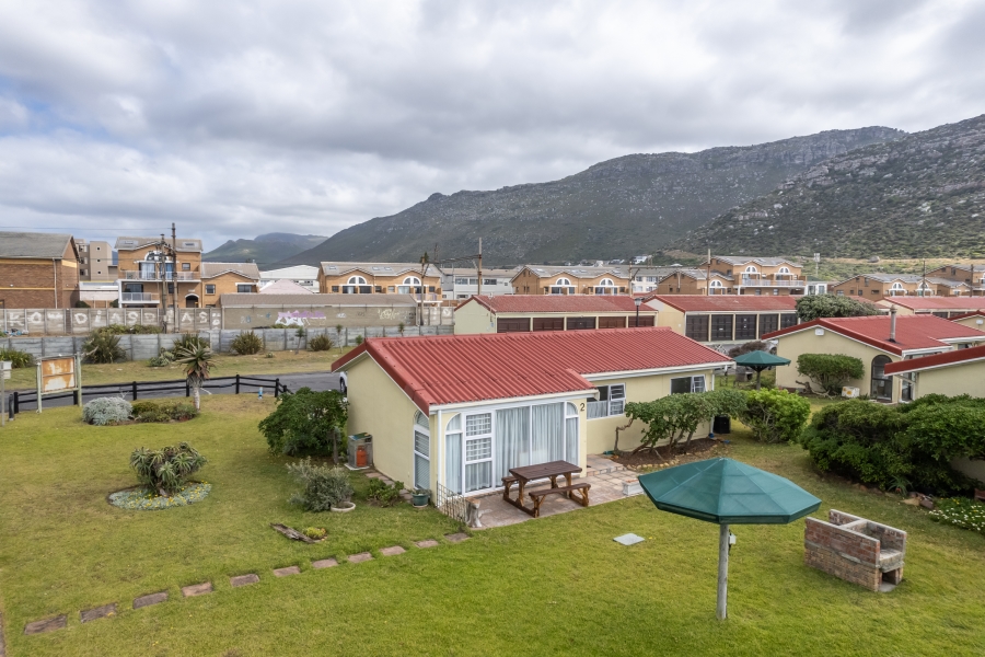 2 Bedroom Property for Sale in Fish Hoek Western Cape